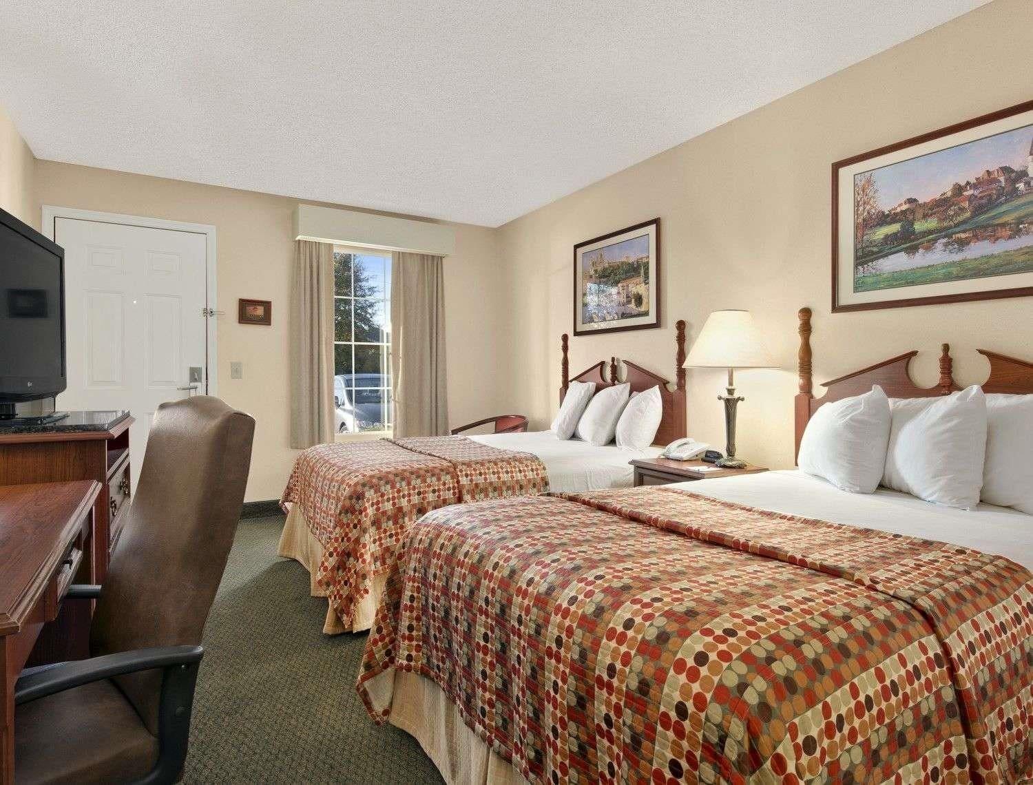 Baymont By Wyndham Eufaula Hotel Buitenkant foto